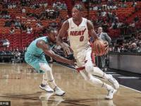 开云体育官网 -冲刺阶段突围战来临；夏洛特黄蜂围绕英超再遭质疑；气氛紧张；更衣室氛围转暖的简单介绍