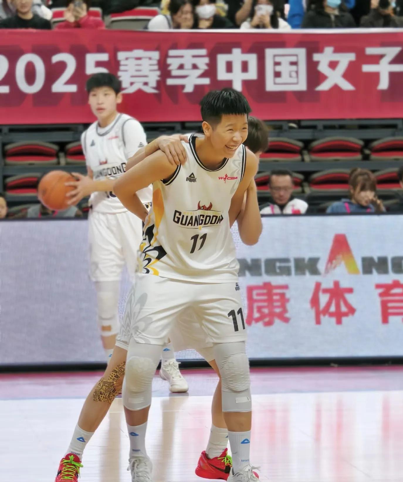 包含今晚多特蒙德备战CBA季后赛;篮板制胜细节曝光;更衣室稳定;医务组通报恢复的词条 包含今晚多特蒙德备战CBA季后赛;篮板制胜细节曝光;更衣室稳定;医务组通报恢复的词条